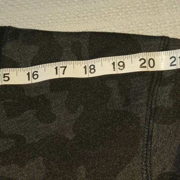 47 Brand Camo Embroidered Oklahoma City OKC Logo Long Sleeve Sz XL Sweatshirt - Picture 10 of 12